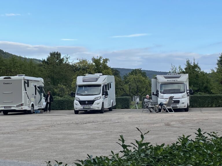 Leistungsangebot am Caravan-Stellplatz Orbtal verbessern