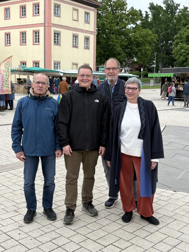 Pressemitteilung: Neues Zuhause für Wochenmarkt – Markthändler fühlen sich wohl / Grüne sehen Aufwertung der Innenstadt